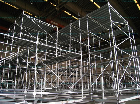 門式腳手架定制,有優(yōu)有缺，完人不存